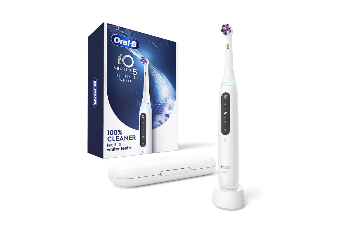 Oral B electric toothbrush sitting next to box